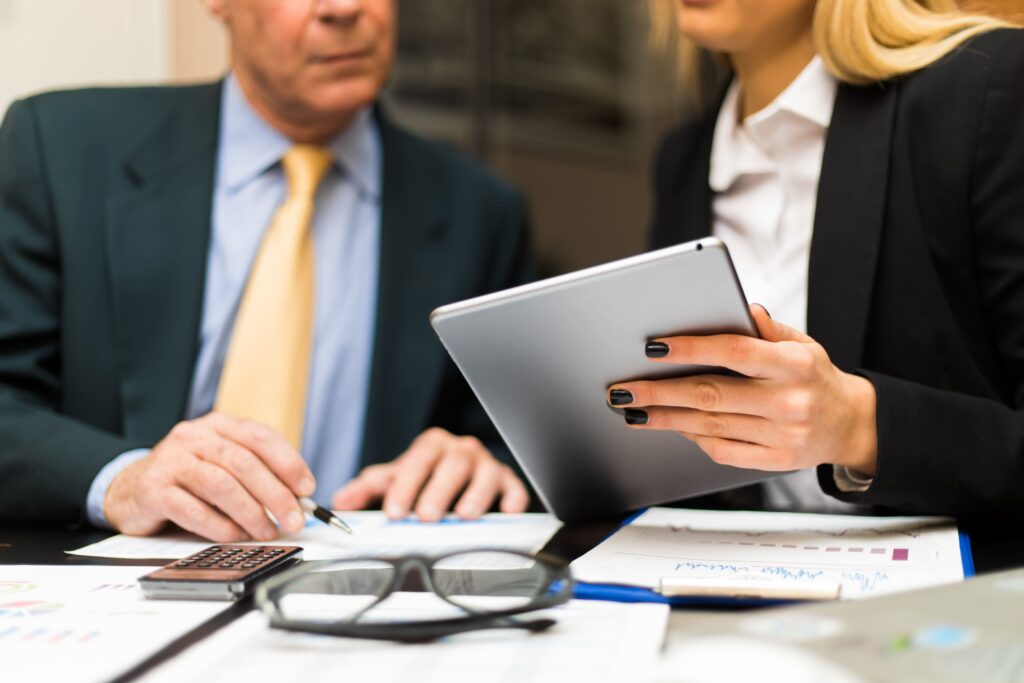Asesoría legal especializada en inmigración - Sires Consulting